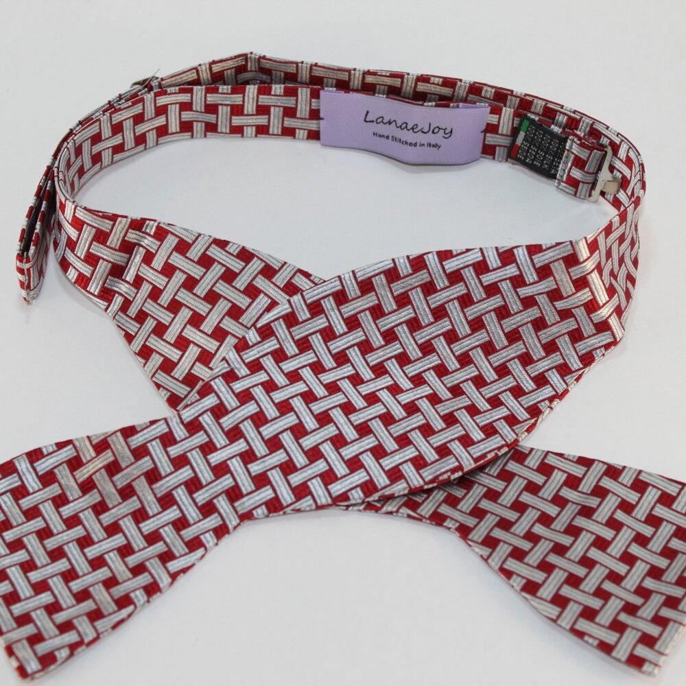 NEW Lanae Joy Silk Adjustable Bow Tie Bowtie / Red Silver / Privat…